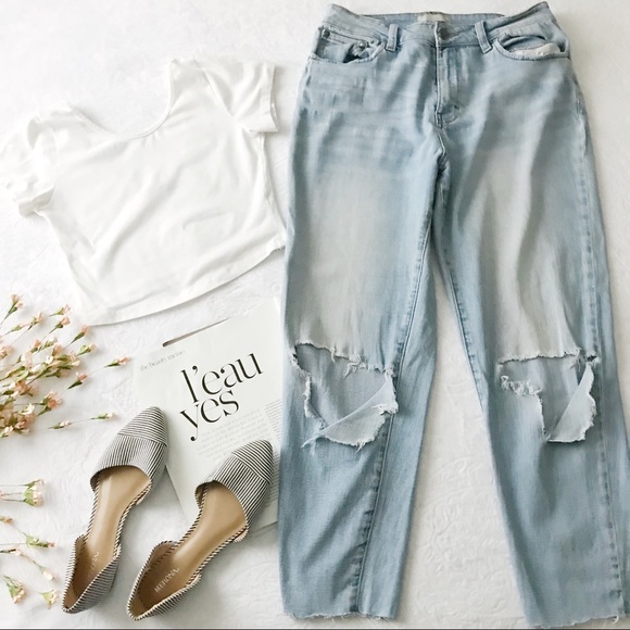 bp Denim - LightWash Highwaist Ripped Knee Jeans (firm Price)
